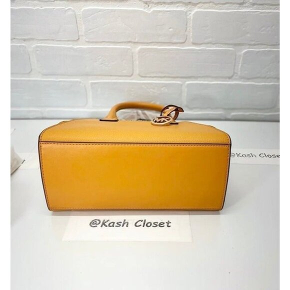 Michael Kors Satchel Avril Small Crossbody Bag MK Signature Honeycomb Yellow - Picture 8 of 11